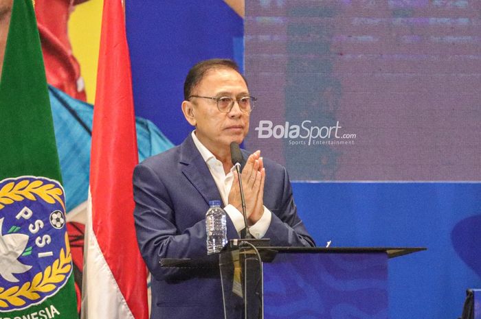 Ketua Umum PSSI, Mochamad Iriawan, sedang memberikan sapaan dalam Kongres Biasa 2023 di Hotel Sultan, Senayan, Jakarta, 15 Januari 2023.