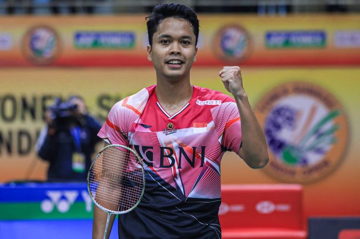 Selebrasi Anthony Sinisuka Ginting setelah berhasil menembus babak semifinal India Open 2023, Jumat (20/1/2023)