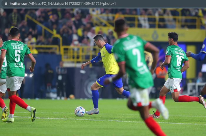 Al Nassr sukses memetik kemenangan 1-0 atas Al Ettifaq dan diwarnai debut Cristiano Ronaldo yang tampil selama 90 menit.