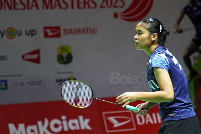 Tunggal putri tanah air, Gregoria Mariska Tunjung, saat bertanding melawan Sung Shuo Yun (Taiwan) pada babak pertama Indonesia Masters 2023 di Istora Senayan, Jakarta, Rabu (25/1/2023).