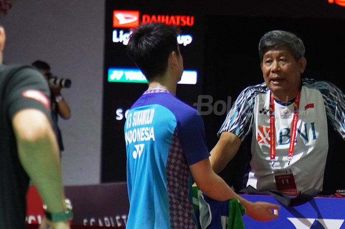 Pelatih ganda putra Indonesia, Herry Iman Pierngadi, saat mendampingi Marcus Fernaldi Gideon/Kevin Sanjaya Sukamuljo pada babak 16 besar Indonesia Masters 2023 di Istora Senayan, Jakarta, Kamis (26/1/2023).