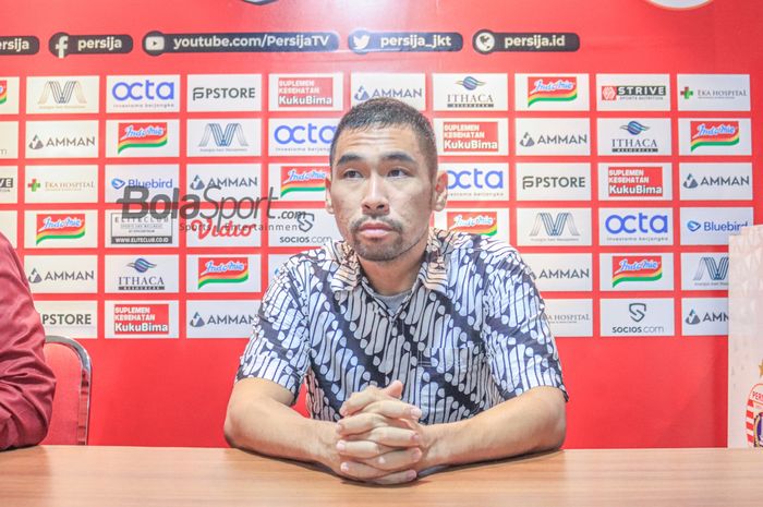 Wakil Presiden Persija Jakarta, Ganesha Putra, saat menghadiri sesi jumpa pers di Kantor Persija, Rasuna Said, Jakarta, 30 Januari 2023.