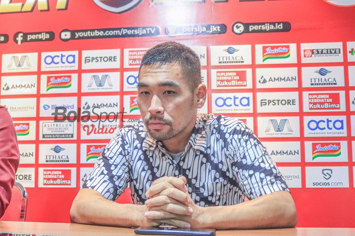 Wakil Presiden Persija Jakarta, Ganesha Putra, saat menghadiri sesi jumpa pers di Kantor Persija, Rasuna Said, Jakarta, 30 Januari 2023.