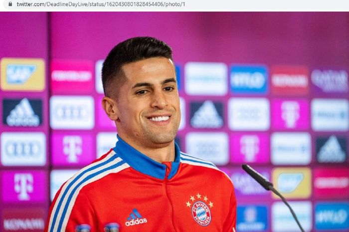 Joao Cancelo menanggapi isu cekcok dengan Pep Guardiola dan mengatakan bahwa hubungannya masih baik-baik saja.