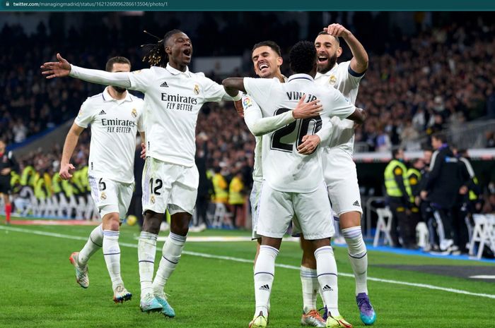 Real Madrid masih menjaga asa menjadi juara Liga Spanyol 2022-2023 usai memetik kemenangan 2-0 atas Valencia di Santiago Bernabeu, Jumat (3/2/2023) dini hari WIB.