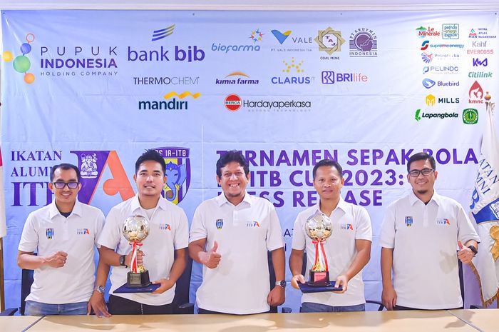 Ikatan Alumni ITB (IA-ITB) dan Komisariat Persatuan Sepak Bola IA-ITB (PS IA-ITB) bekerja sama dengan sejumlah mitra IA-ITB menyelenggarakan Turnamen Sepak Bola IA-ITB Cup 2023 padal 4 Februari sampai dengan 12 Maret 2023 di Lapangan C Senayan, Jakarta. Turnamen ini digelar untuk menginspirasi pemuda melalui sepak bola. 