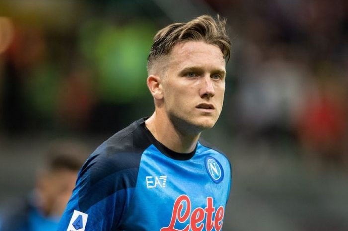 Gelandang Napoli, Piotr Zielinski, masuk ke dalam incaran Liverpool untuk didatangkan pada bursa transfer musim panas 2023.