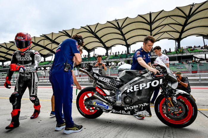 Pembalap Repsol Honda, Marc Marquez mengabaikan satu motor Honda di tes Sepang yang dianggapnya tidak terlalu berguna.