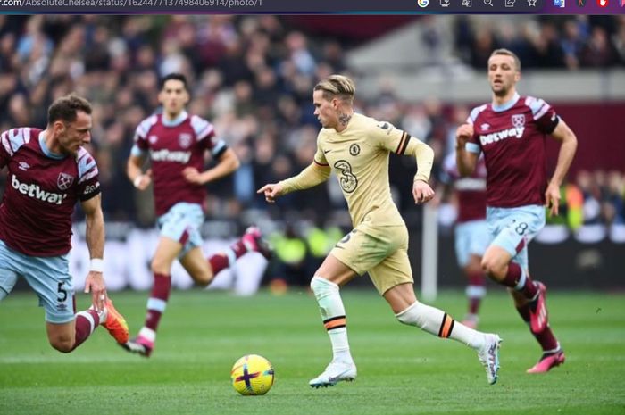 Winger Chelsea, Mykhailo Mudryk, beraksi dalam laga melawan West Ham United di London Stadium, Sabtu (11/2/2023).