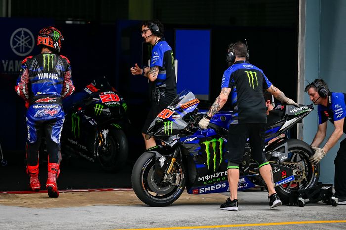 Pembalap Monster Energy Yamaha, Fabio Quartararo pada sesi tes pramusim  MotoGP 2023 di Sirkuit Sepang, Malaysia, pada 10-12 Februari 2023