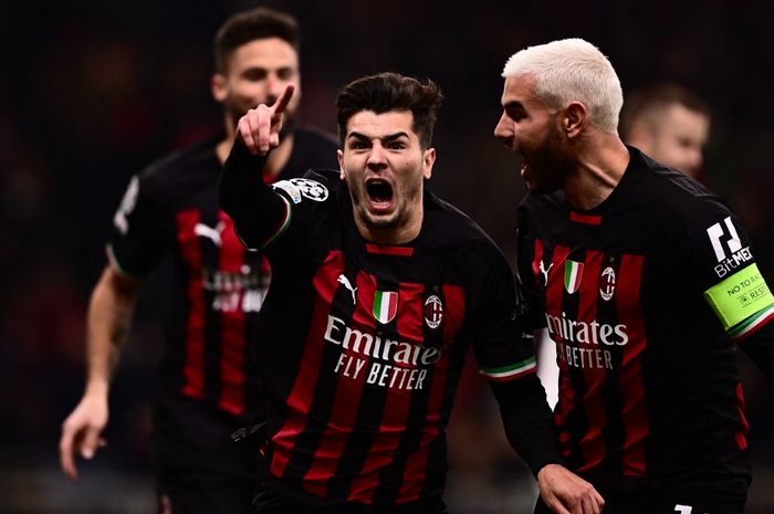 Gelandang AC Milan, Brahim Diaz, merayakan gol ke gawang Tottenham Hotspur dalam laga leg pertama babak 16 besar Liga Champions di Stadion San Siro, Selasa (14/2/2023).