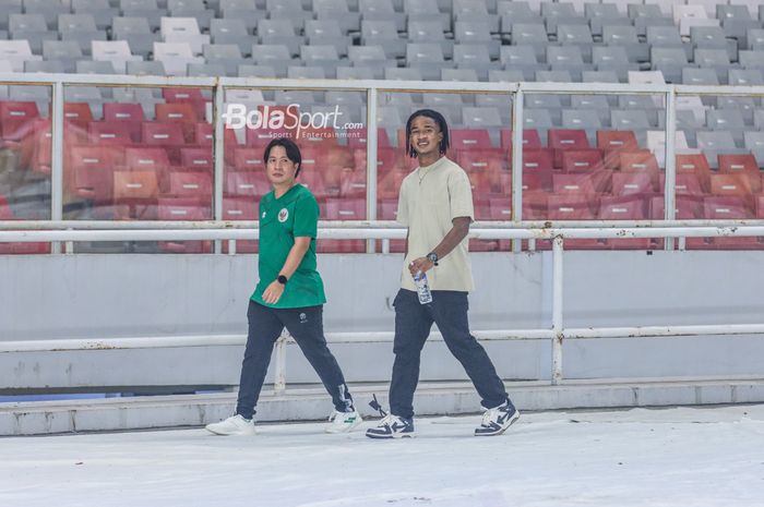 Ronaldo Kwateh tampak menghadiri untuk nonton laga Turnamen Mini Internasional antara timnas U-20 Indonesia versus timnas U-20 Fiji di Stadion Gelora Bung Karno, Senayan, Jakarta, Jumat (17/2/2023).