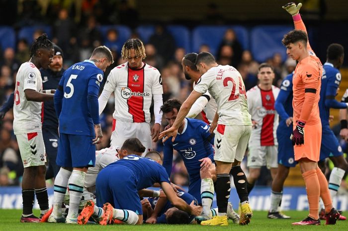 Cesar Azpilicueta memberikan kabar terbarunya usai dicederai pemain Southampton di Liga Inggris, Sabtu (18/2/2023)