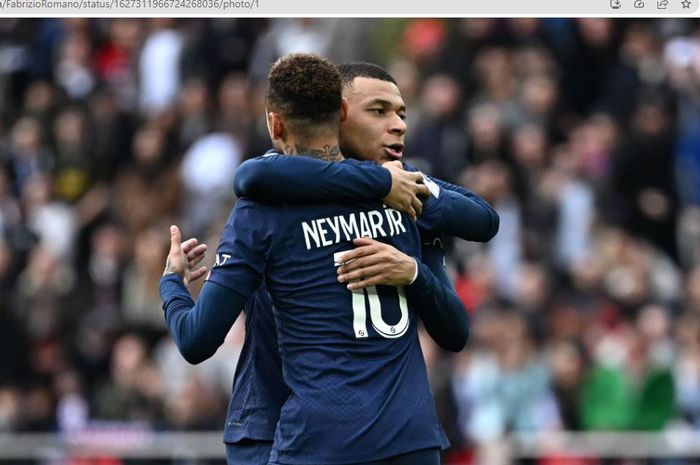 Neymar Junior dan Kylian Mbappe dalam sebuah pertandingan untuk Paris Saint-Germain.