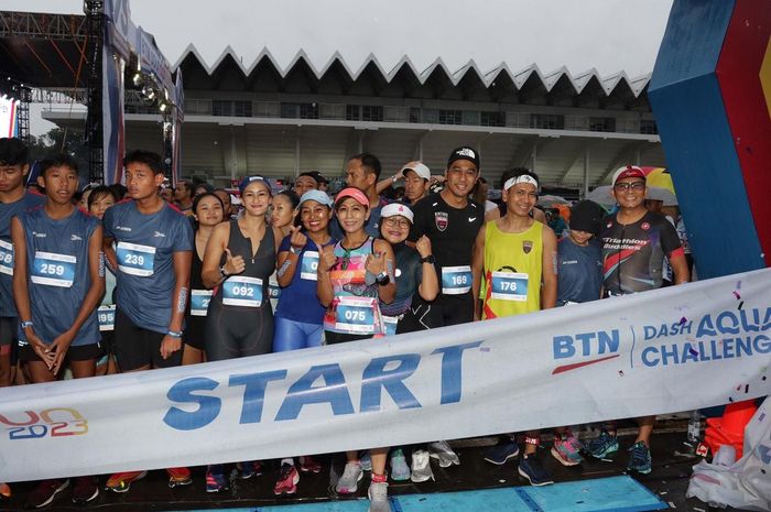 Ratusan peserta mengikuti BTN Dash Aquatic Challenge pada Minggu (12/2/2023) di Senayan.