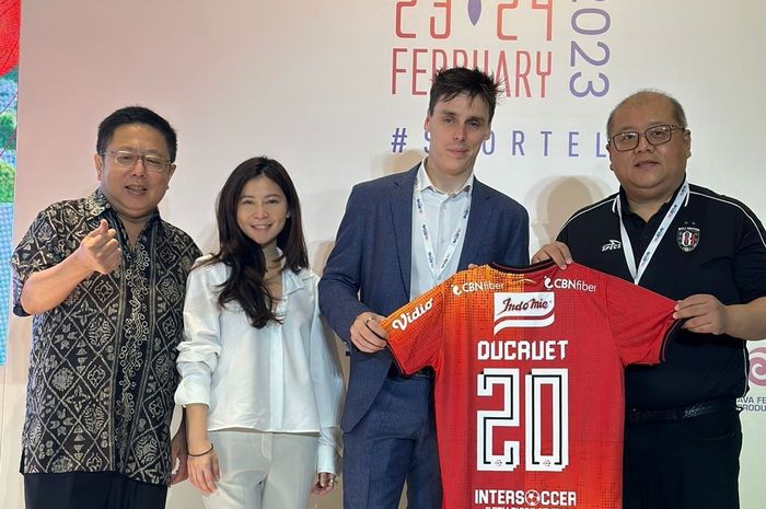 Manajemen Bali United Bertemu dengan Pemilik Klub Liga Inggris, Nottingham Forest, Louis Ducruet di Acara Sportel 2023.