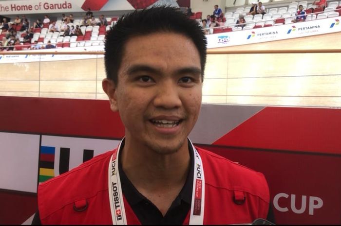 Ketua Panitia Penyelenggara UCI Track Nations Cup 2023, Novian Herbowo, saat jumpa pers dengan awak media di Jakarta International Velodrome, Jakarta Timur, Minggu (26/2/2023).