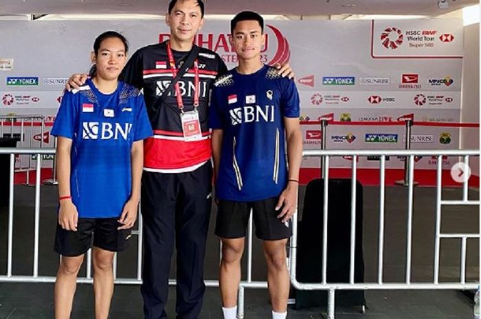 Flandy Limpele saat mendampingi pasangan muda, Jafar Hidayatullah/Aisyah Salsabila Putri Pranata, pada Indonesia Masters 2023, Januari lalu. Jafar/Aisyah membuat kejutan ketika berhasil melaju hingga perempat final.