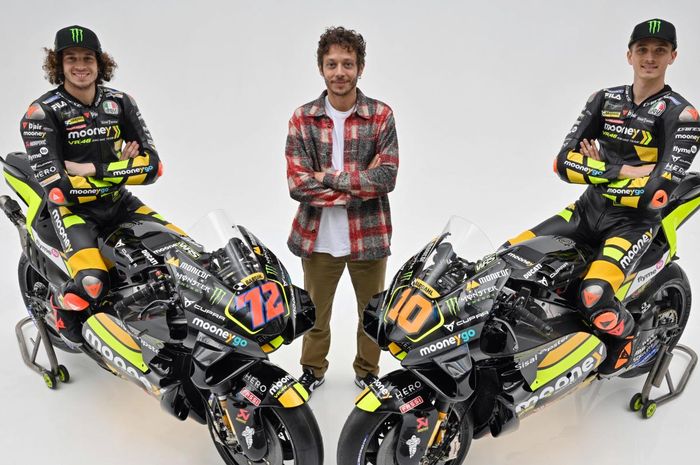 Valentino Rossi dan para pembalap tim Mooney VR46