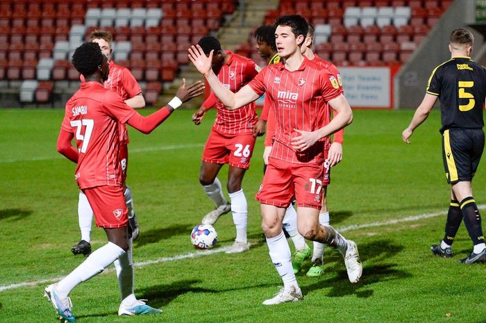 Bek timnas Indonesia, Elkan Baggott comeback dari cedera dan mencetak gol saat Cheltenham Town menang 3-0 atas Bristol Rovers Development, Selasa (14/3/2023) dini hari WIB.