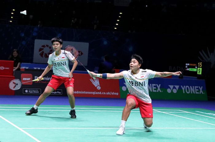 Pasangan ganda putri Indonesia, Apriyani Rahayu/Siti Fadia Silva Ramadhanti, pada babak kedua All England Open 2023 di Utilita Arena, Birmingham, Inggris, Kamis (16/3/2023).