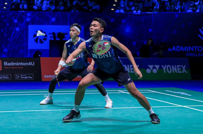 Pasangan ganda putra, Fajar Alfian/Muhammad Rian Ardianto, saat tampil pada partai final All England Open 2023 di Utilita Arena, Birmingham, Inggris, Minggu (19/3/2023).