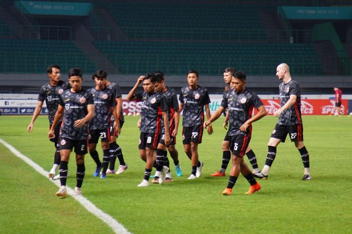  Latihan Persija Jakarta jelang lawan Persib Bandung di Stadion Patriot Candrabhaga, Bekasi, Kamis (30/3/2023).