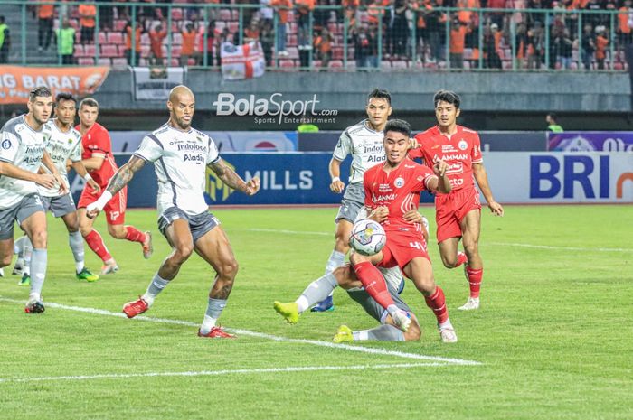 David da Silva pada laga Persija vs Persib di Stadion Patriot, Jumat (31/3/2023).