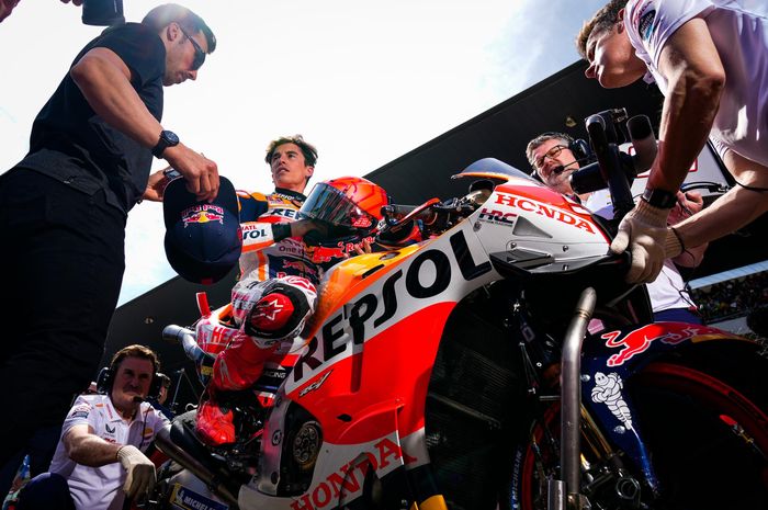 Pembalap Repsol Honda, Marc Marquez, terpaksa kembali menepi saat seri balap keempat MotoGP Spanyol pada akhir pekan ini, 28-30 April 2023, di Sirkuit Jerez, Spanyol.