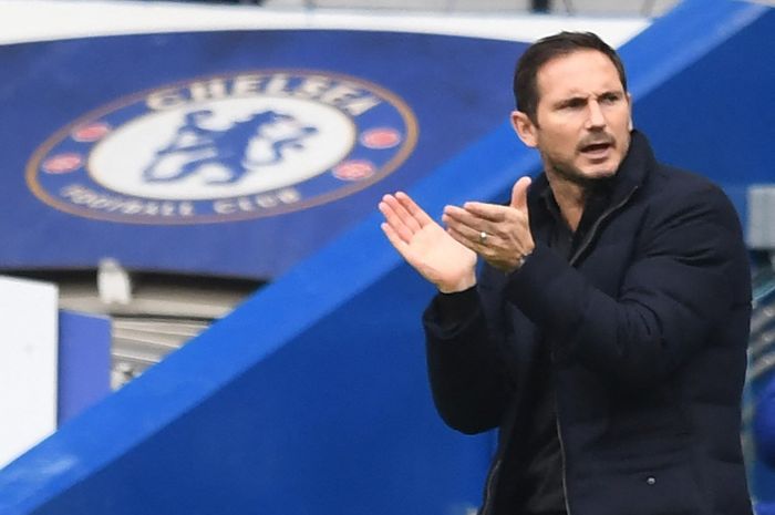 Frank Lampard bisa mengikuti jejak Roberto Di Matteo dan Thomas Tuchel membawa Chelsea juara Liga Champions saat ditunjuk melatih di tengah musim.