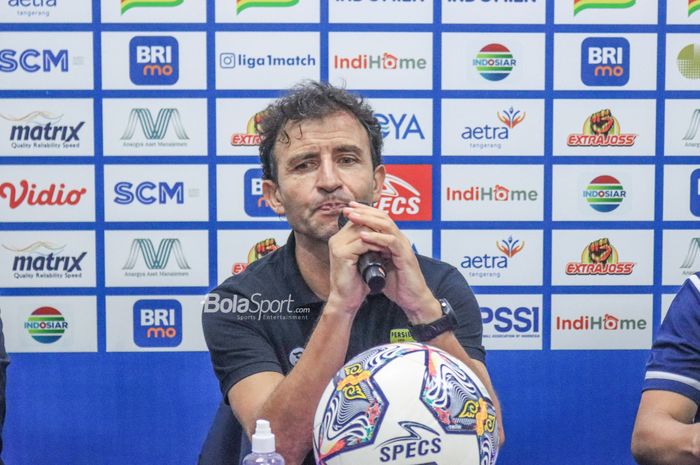 Pelatih Persib Bandung, Luis Milla menilai ada dua penyebab yang membuat timnya kalah telak dari Persikabo 1973 di laga terakhir Liga 1 2022-2023.