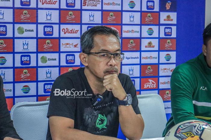 Pelatih Persebaya Surabaya, Aji Santoso.