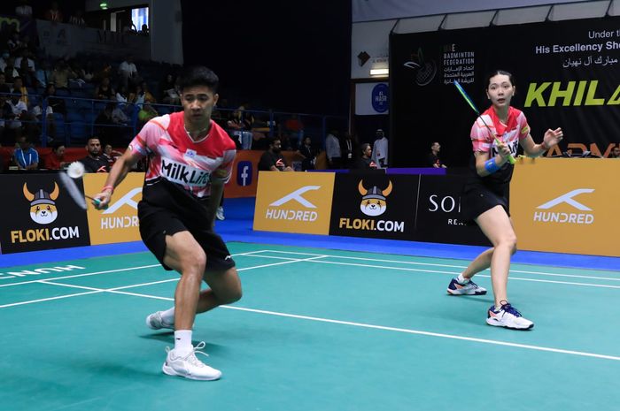 Pasangan ganda campuran Indonesia, Dejan Ferdinansyah/Gloria Emanuelle Widjaja, pada babak perempat final Kejuaraan Asia 2023 di Sheikh Rashid Bin Hamdan Indoor Hall, Uni Emirat Arab, Jumat (28/4/2023).