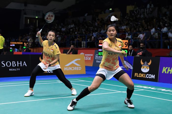 Pasangan ganda putri Indonesia, Febriana Dwipuja Kusuma/Amalia Cahaya Pratiwi, pada babak perempat final Kejuaraan Asia 2023 di Sheikh Rashid Bin Hamdan Indoor Hall, Uni Emirat Arab, Jumat (28/4/2023).