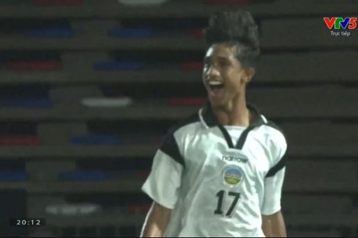 Selebrasi pemain Timor Leste, Luis Figo Pereira Ribeiro saat mencetak gol ke gawang Filipina di Morodok Techo National Stadium, Phnom Penh, Kamboja dalam laga grup A SEA Games 2023, Kamis (4/5/2023).