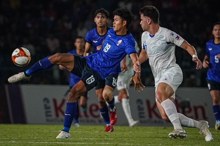 Suasana laga Kamboja vs Filipina pada fase Grup A SEA Games 2023 di Olympic Stadium, Phnom Penh, 2 Mei 2023