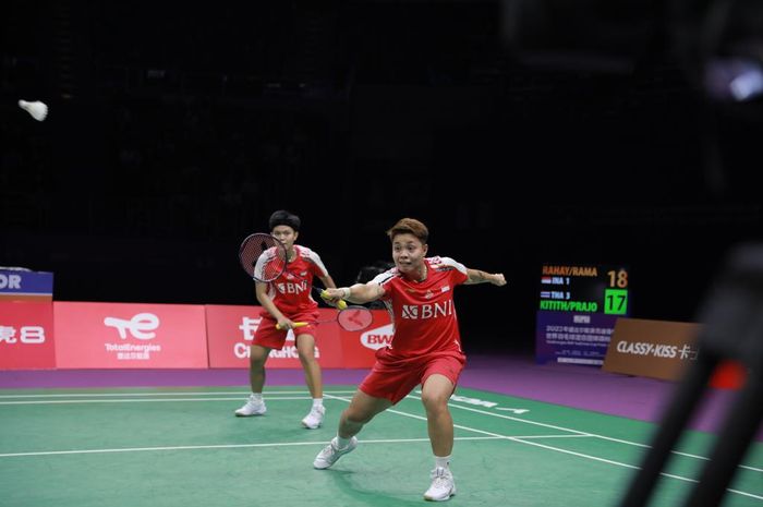 Pasangan ganda putri Indonesia, Aoriyani Rahayu/Siti Fadia Silva Ramadhanti, pada laga penentuan juara Grup B Sudirman Cup 2023 di Suzhou Olympic Sports Centre, China, Kamis (18/5/2023).