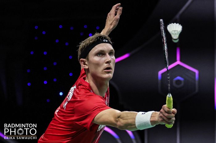 Pebulu tangkis nomor satu dunia asal Denmark, Viktor Axelsen saat tampil pada babak penyisihan grup Sudirman Cup 2023