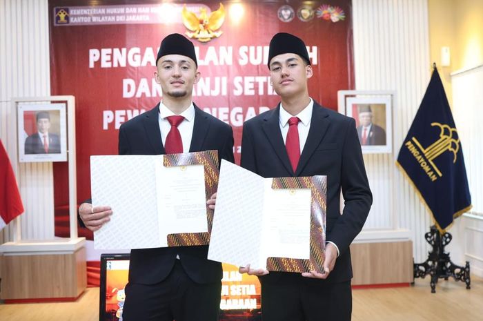 Ivar Jenner dan Rafael Struick saat pengambilan sumpah menjadi WNI.