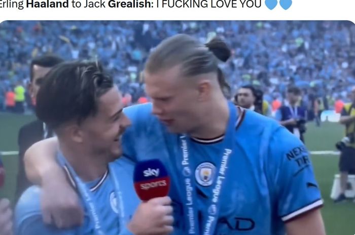 Erling Haaland dan Jack Grealish melakoni wawancara usai menjuarai Liga Inggris 2022-2023.