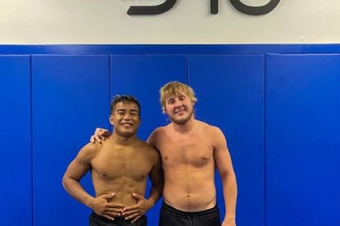 Petarung Indonesia di Road to UFC 2, Windri Patilima berikan respons bijak tentang pujian yang diberikan pelatihnya, Marc Fiore.