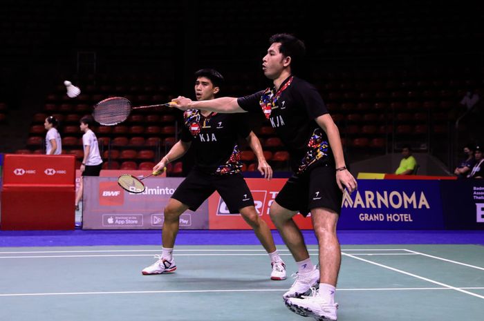 Pasangan ganda putra Indonesia, Sabar Karyaman Gutama/Moh Reza Pahlevi, pada babak kedua Thailand Open 2023 di Indoor Stadium Huamark, Bangkok, Kamis (1/6/2023).