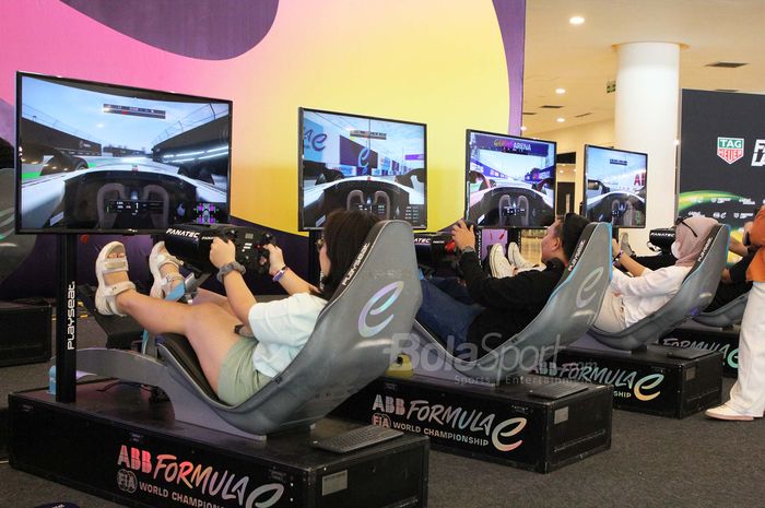 Suasana Keseruan Games Arena yang berada di Formula E Jakarta 2023.