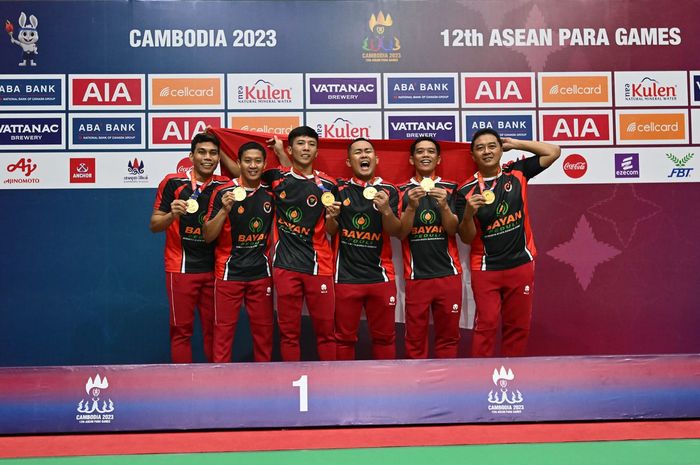 Bulu tangkis beregu putra menyumbangkan medali emas pertama untuk Indonesia pada ASEAN Para Games 2023