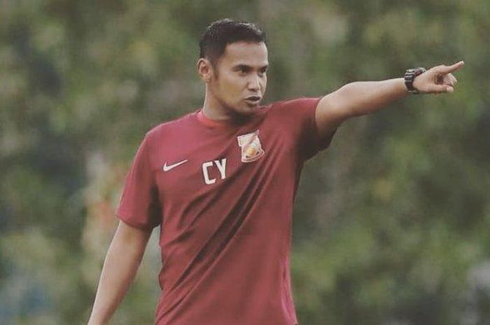 Asisten pelatih timnas Indonesia baru yakni Charis Yulianto.
