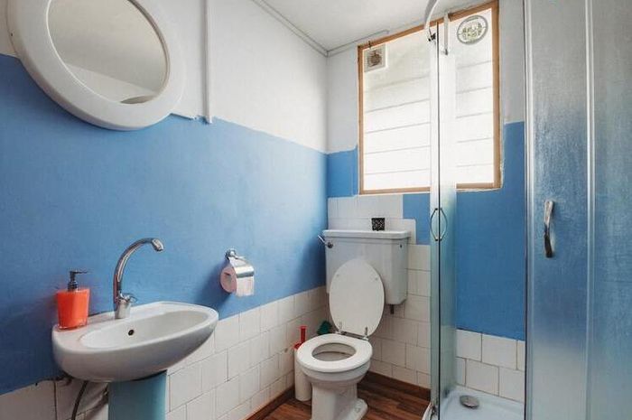 Cara membuat kamar mandi selalu bersih dan wangi setiap hari.