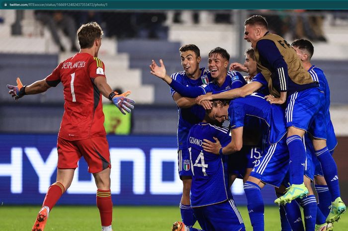 Timnas Italia U-20 berhasil melaju ke final  Piala Dunia U-20 2023 guna menantang timnas Uruguay U-20 usai menumbangkan Korea Selatan dengan skor 2-1 di semifinal, Kamis (8/6/2023) atau Jumat dini hari WIB.