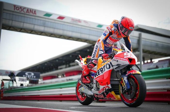 Marc Marquez (Repsol Honda) saat menjalani latihan MotoGP Italia 2023 di Sirkuit Mugello, Italia, Jumat (9/6/2023).