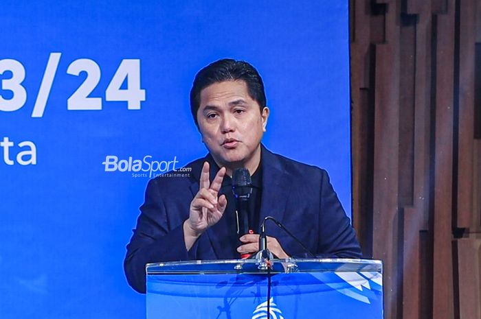 Ketua Umum PSSI, Erick Thohir, sedang memberikan sambutan di kawasan Jakarta, Kamis (15/6/2023).