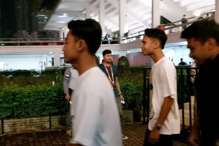 Para pemain timnas Indonesia, Marselino Ferdinan, Pratama Arhan, Asnawi Mangkualam, dan Ernando Ari ikut ramaikan Indonesia Open 2023 dengan datang sebagai penonton di Istora Senayan, Jakarta, Jumat (16/6/2023).